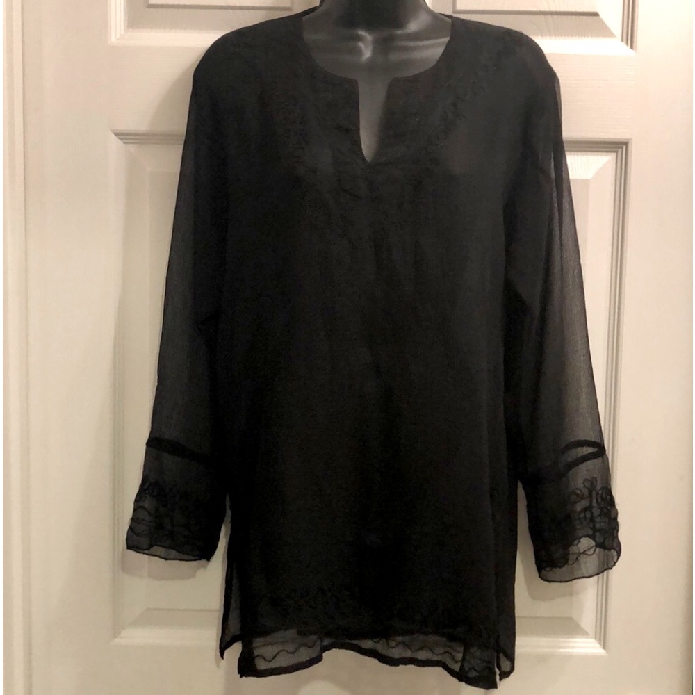 Pretty Cover Up Lace Trimmed Sheer Polyester ~Size Medium 🏖️~by “Sand N Sun”